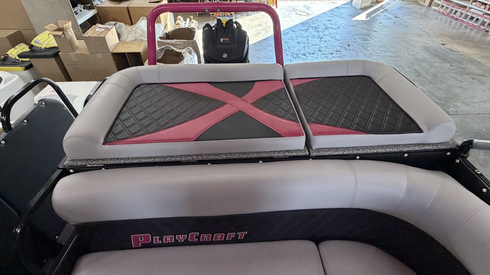 2027 PlayCraft 2700 Xtreme – Pink & Black – pink interior 07