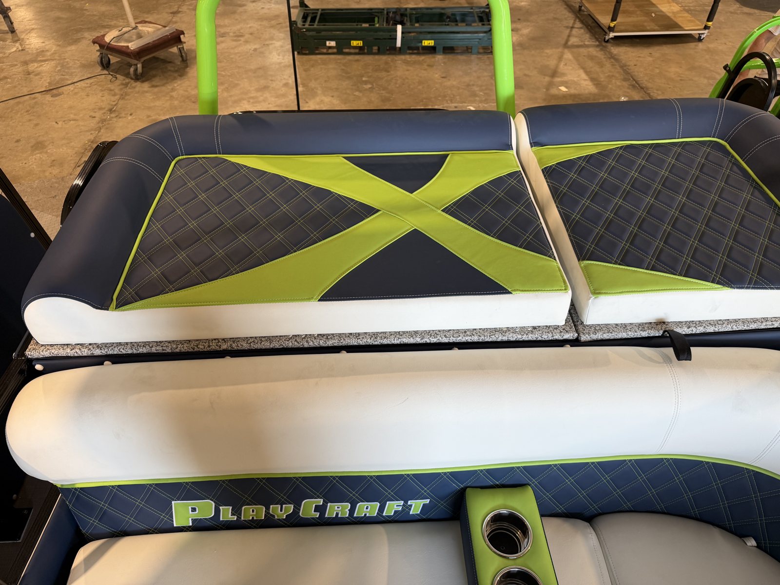 2027 PlayCraft 2700 Xtreme – Navy & Lime – seahawks interior 03