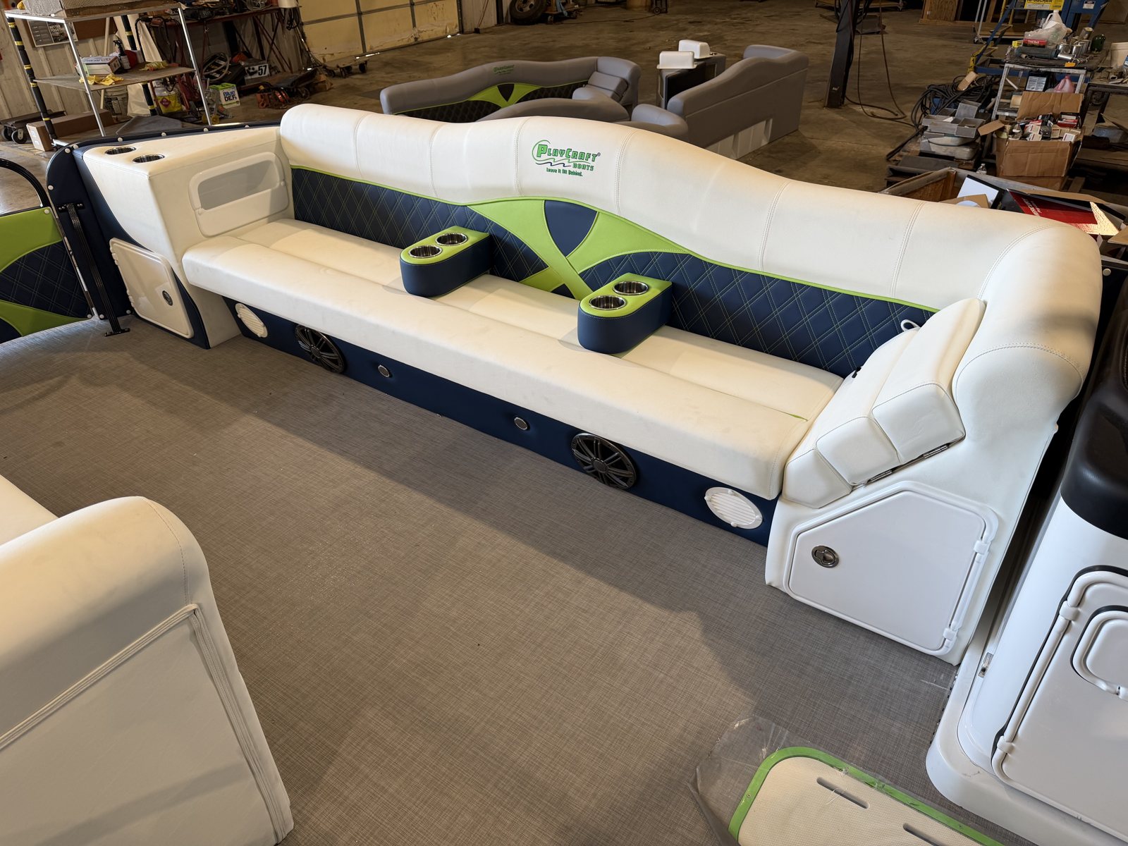 2027 PlayCraft 2700 Xtreme – Navy & Lime – seahawks interior 09