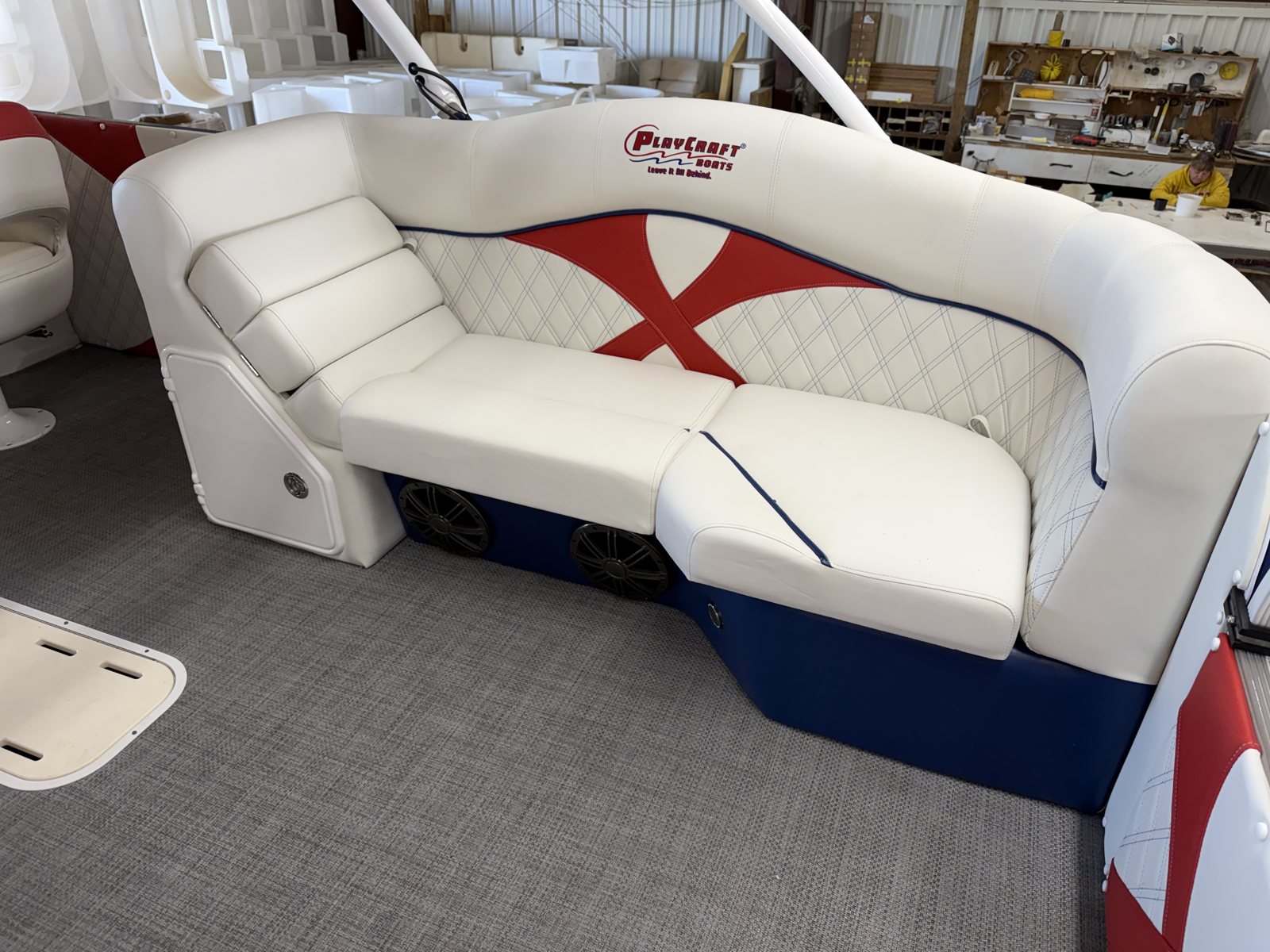 2027 PlayCraft 2900 Xscape Twin – 250th America Edition – usa interior 02