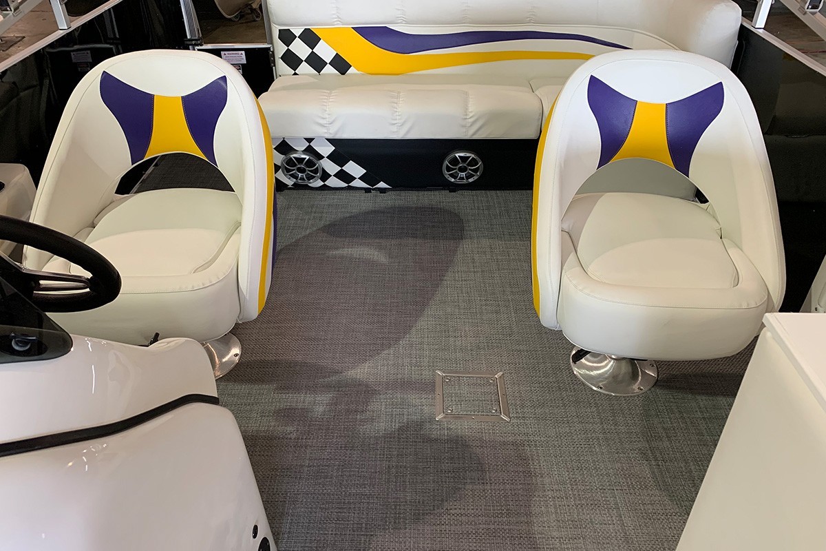 2300 Daytona 23' Pontoon Boat PlayCraft Boats