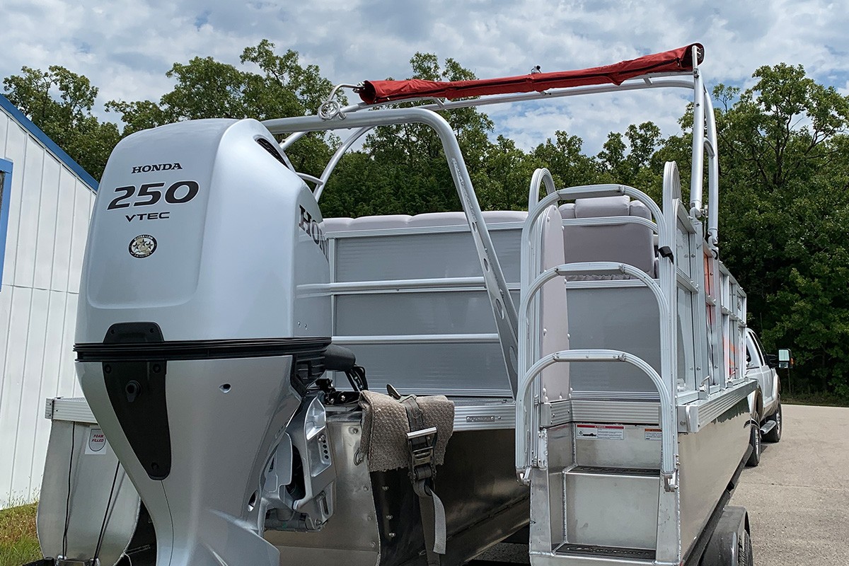 2300 Daytona 23' Pontoon Boat PlayCraft Boats