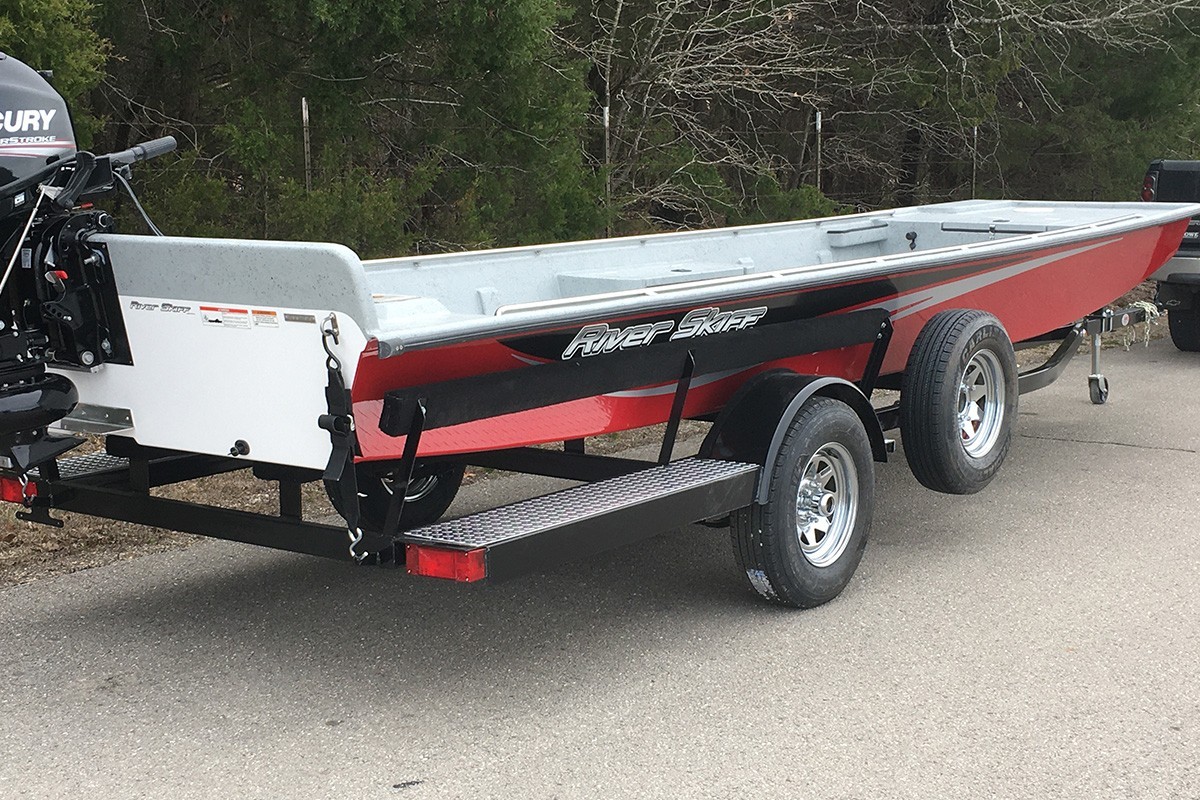 River-Skiff-2149-back-rear