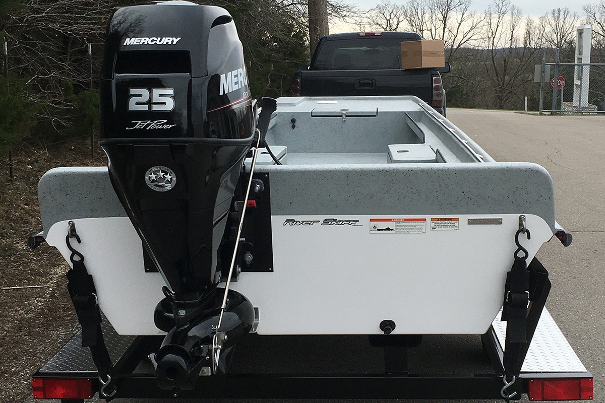 River-Skiff-2149-rear